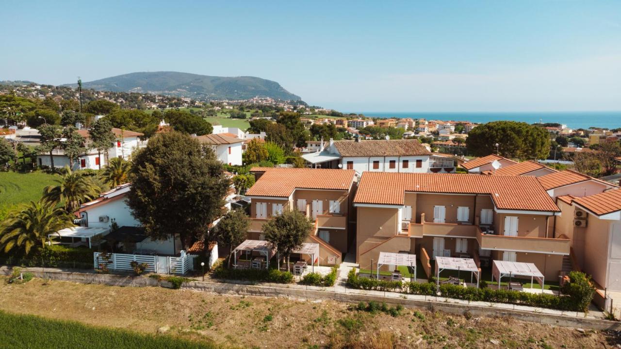 Pietra Bianca Residence Numana Exterior foto